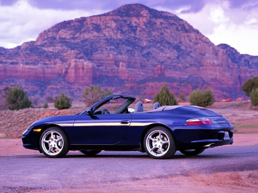  Porsche 911 Carrera 4 Cabriolet 2004 года  (фото 9 из 10)